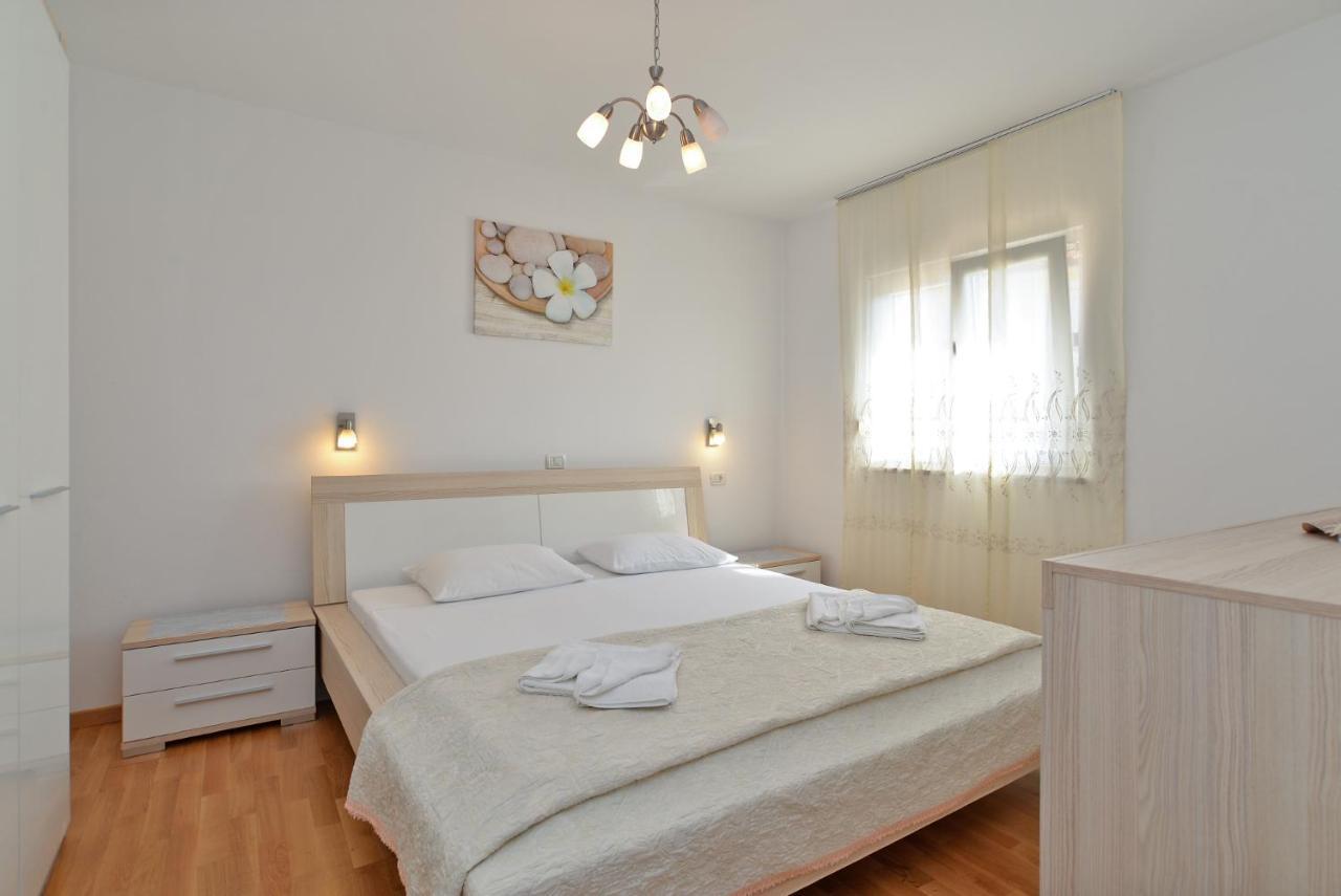 Apartment Patricia 1756 Pula Exteriör bild